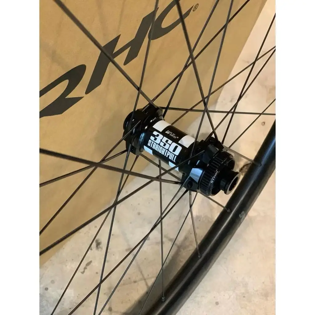 S50 ROAD DISC CARBON WHEELSET  HUB DT350