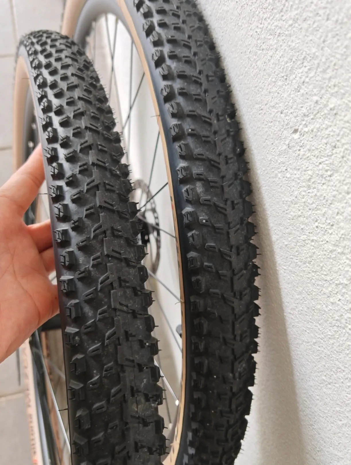 29er Boost Wheelset + Vittoria Mezcal+ rotor (Like New !!!)