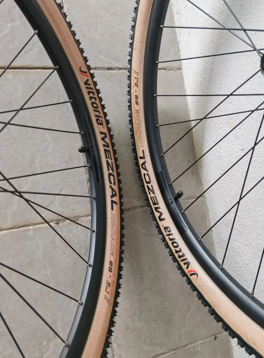29er Boost Wheelset + Vittoria Mezcal+ rotor (Like New !!!)