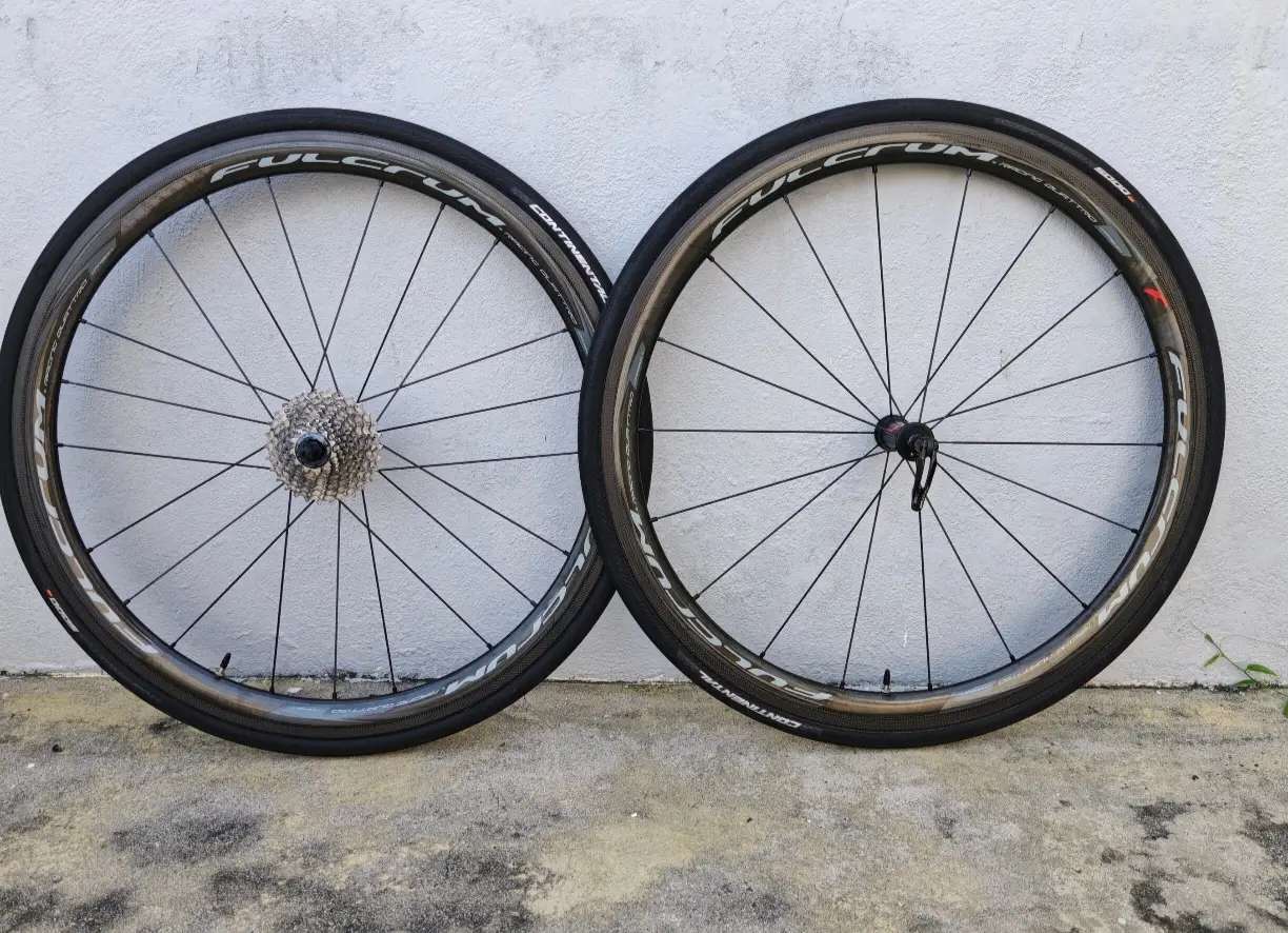 Fulcrum Racing Quattro Carbon - Clincher (Like New !!)