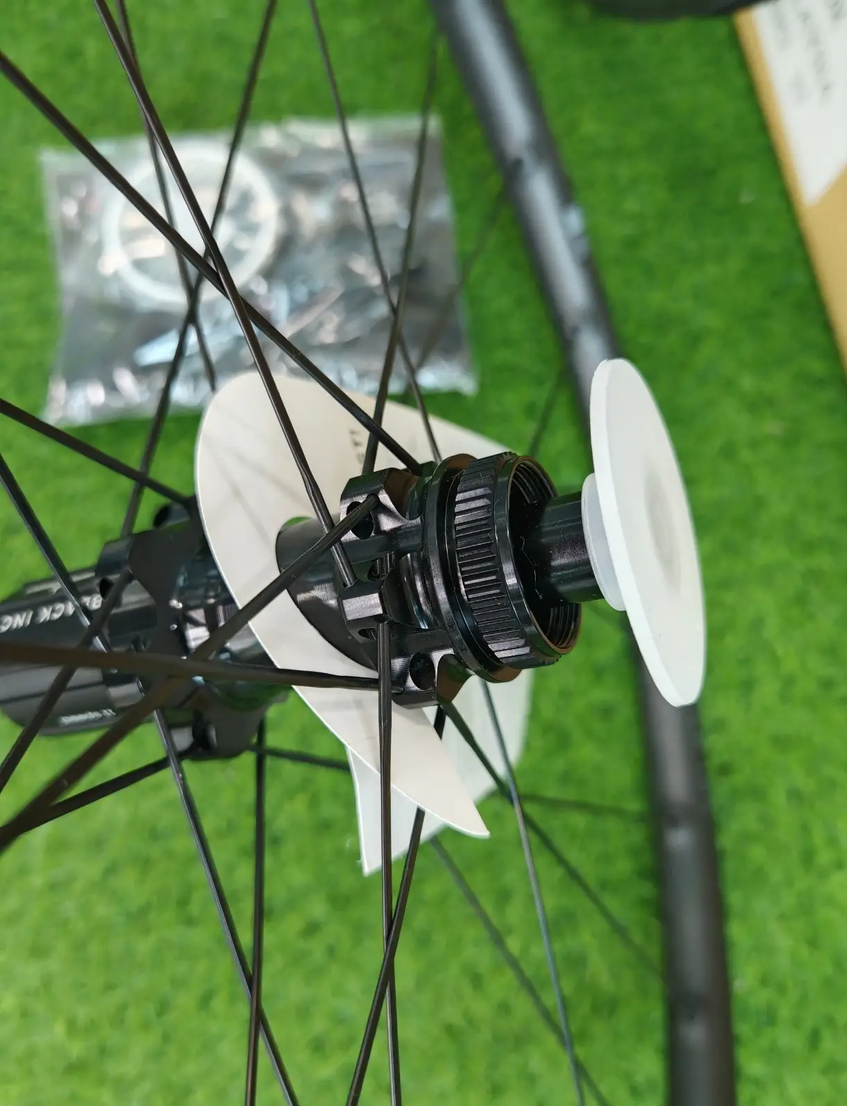 BlackInc TWENTY Disc (Ceramic Speed) Clincher 20mm - Brand New !!
