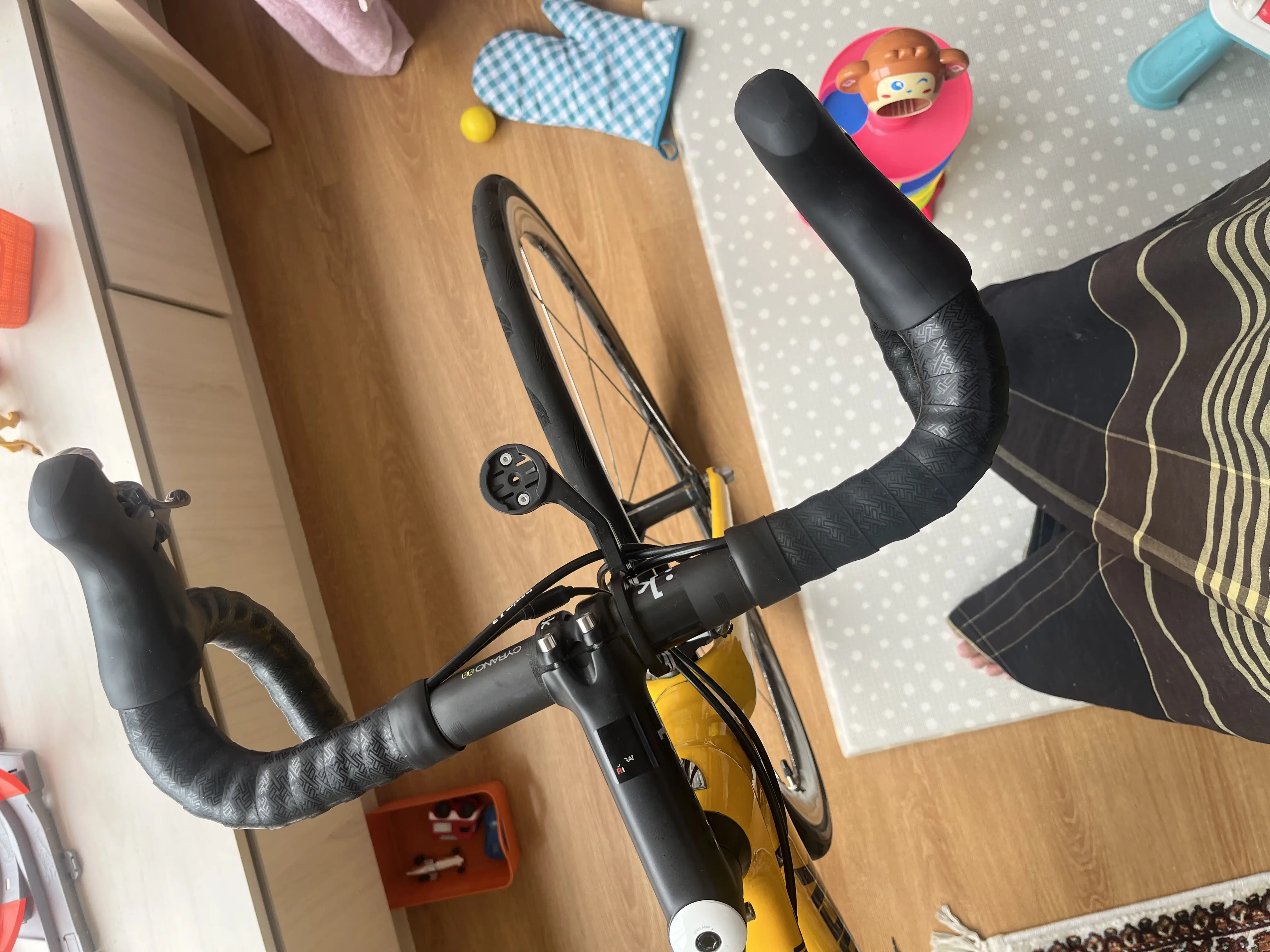 Trek emonda sl6 h2 road bike