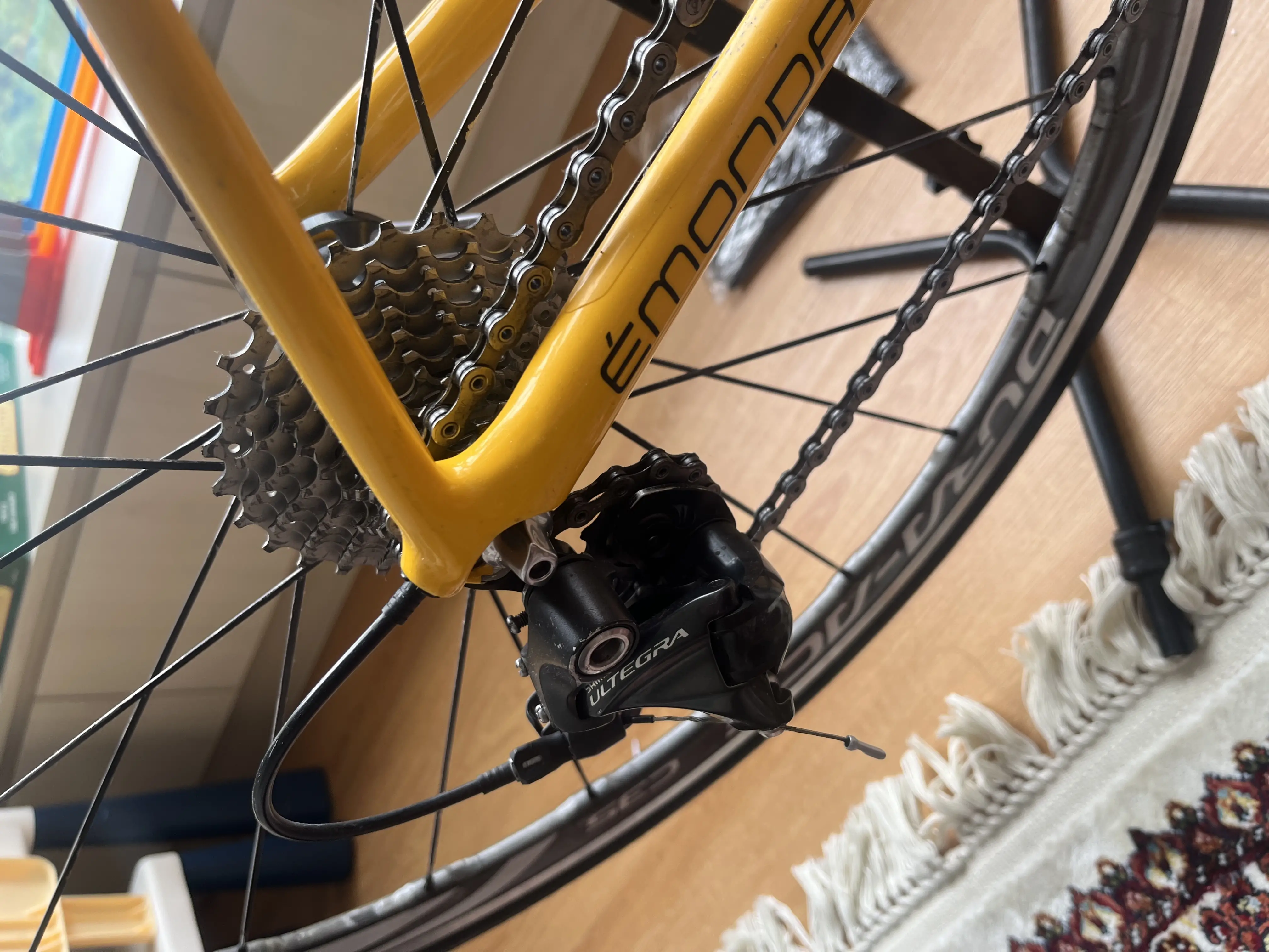 Trek emonda sl6 h2 road bike