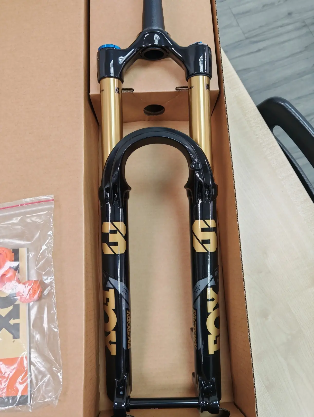 2025 Fox Factory 36 Float - Gloss Black (29er/27.5+) 160mm - (Brand New!!)