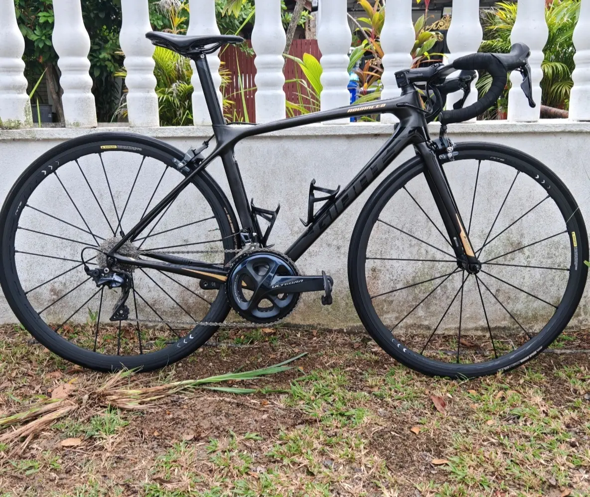 Giant TCR Advance 1 (S size) R8000 - Like New