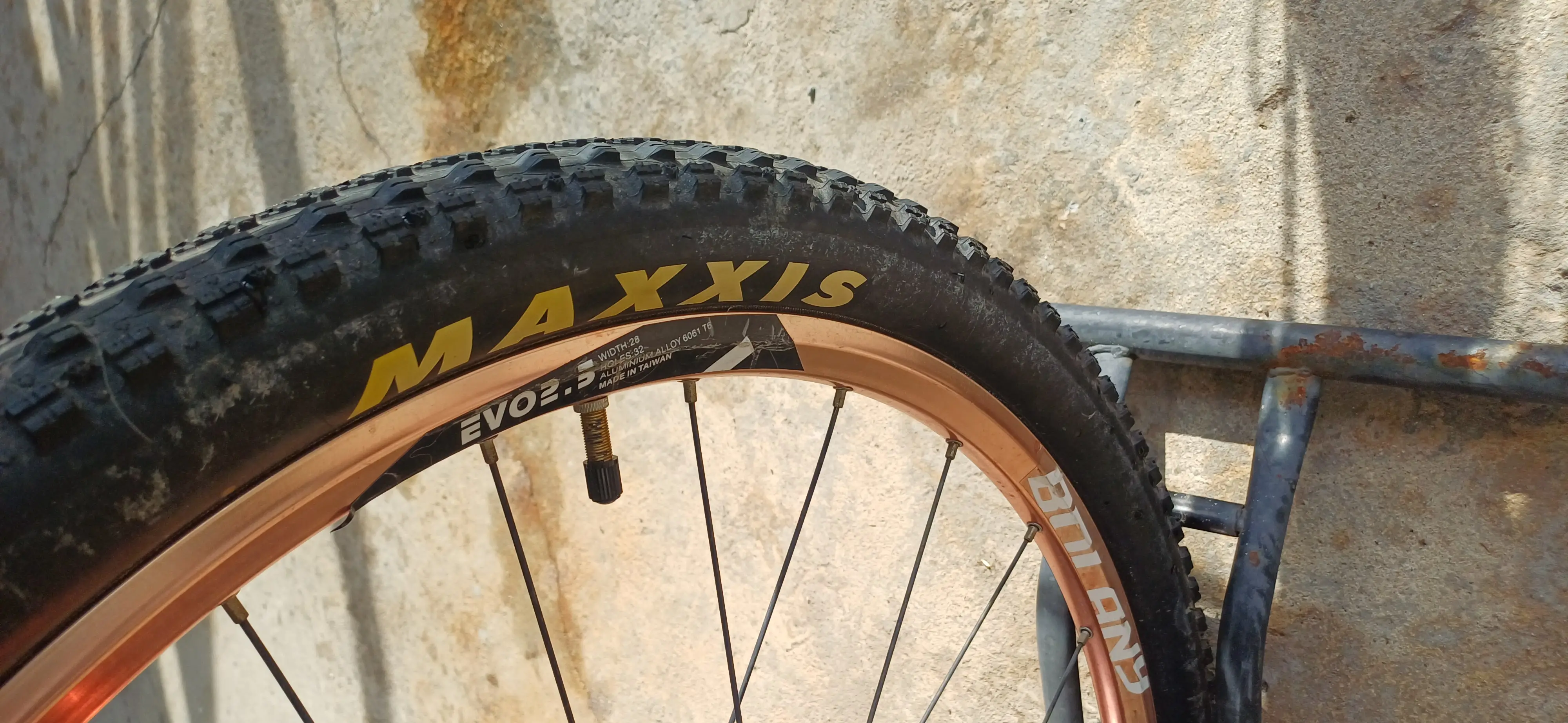 Speedx Mustang 27.5 ER
