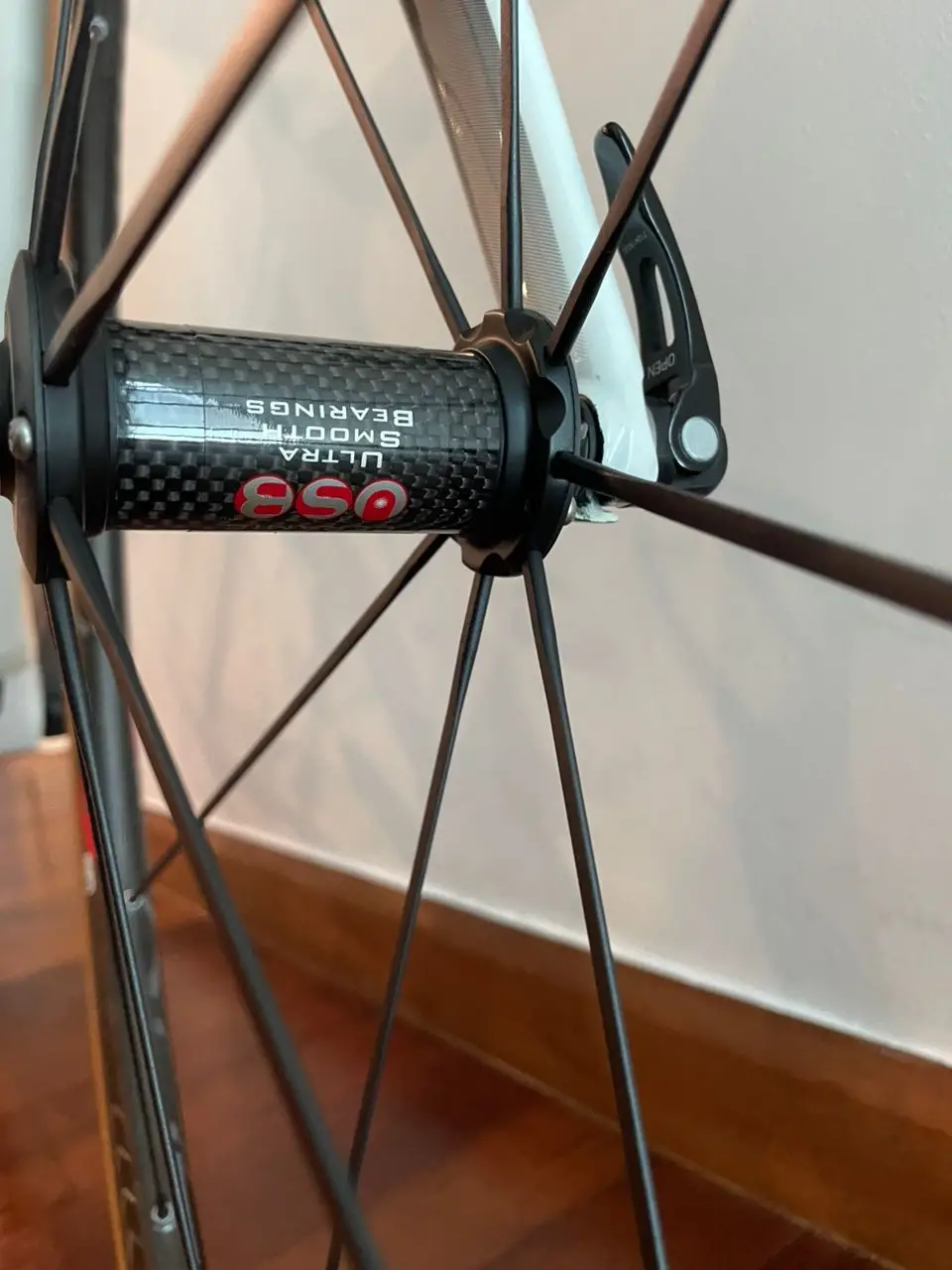 Fulcrum Racing Zero Carbon C17 (RimBrake) Shimano BodyHub - (99.9% like New!!!)
