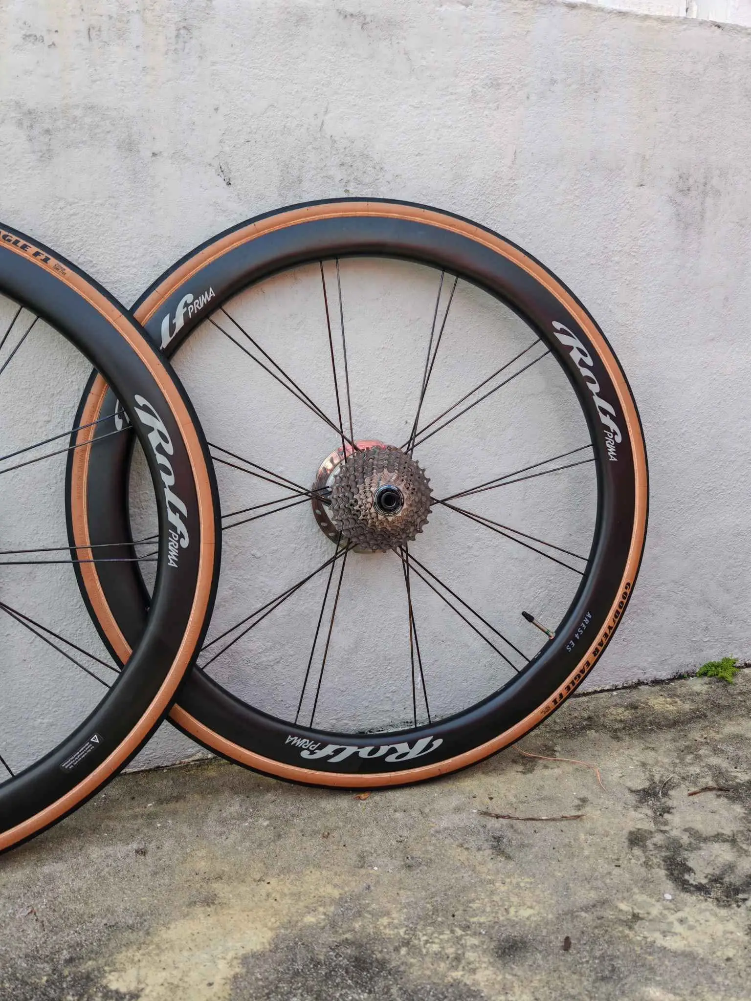 Rolf Prima Ares 4 ES Disc Carbon (Clincher; Shimano) Like New !!!