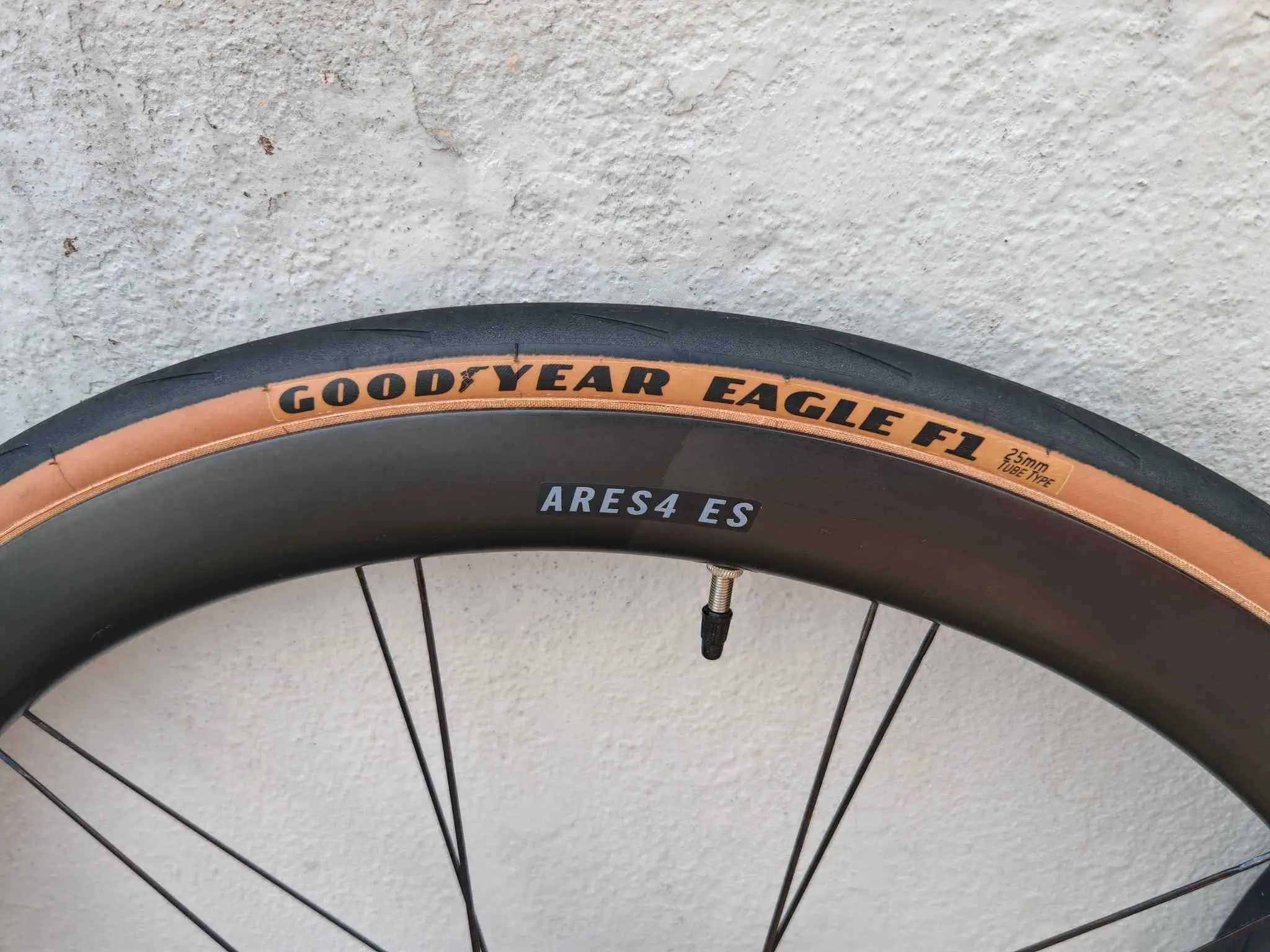 Rolf Prima Ares 4 ES Disc Carbon (Clincher; Shimano) Like New !!!