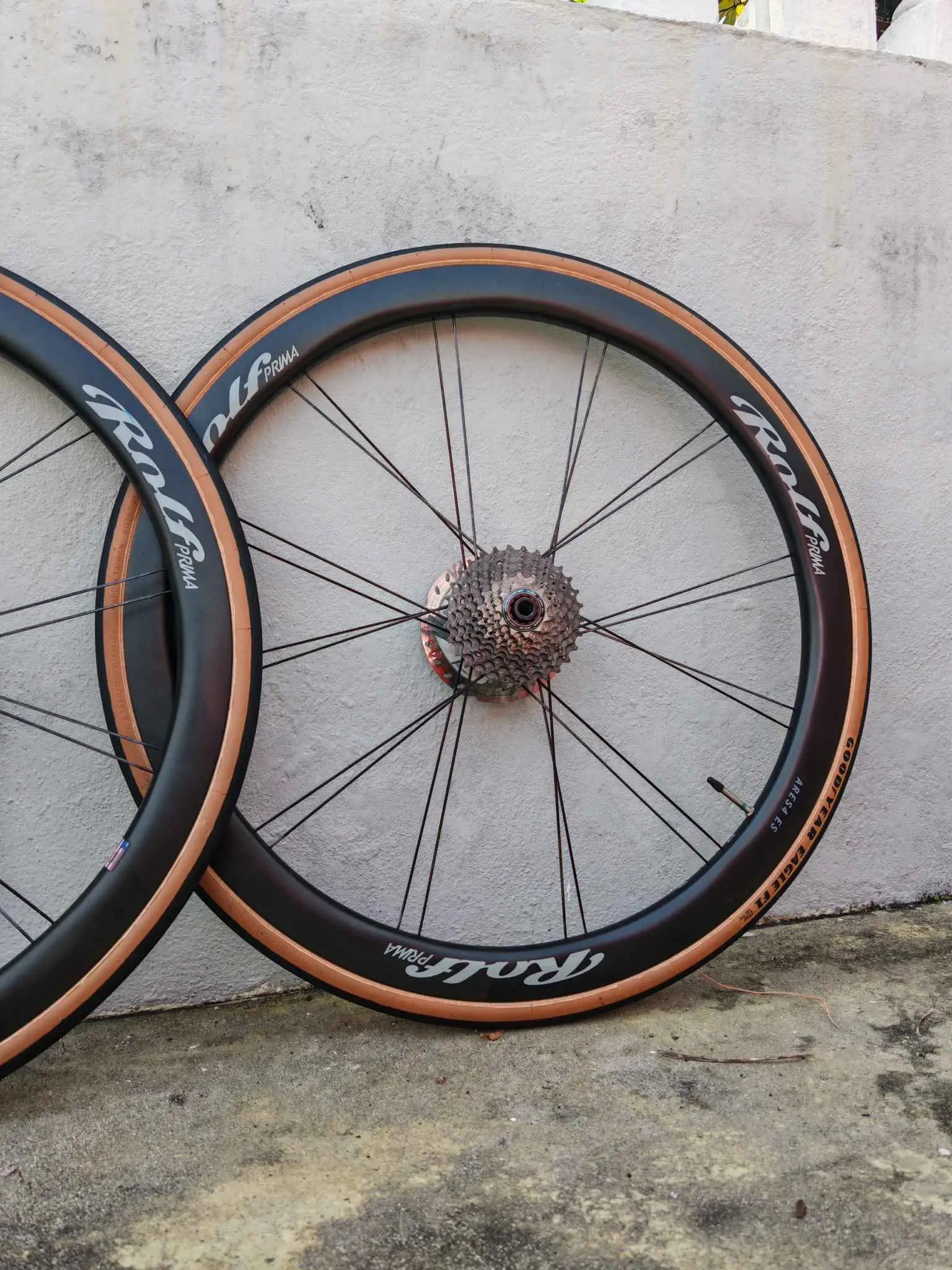 Rolf Prima Ares 4 ES Disc Carbon (Clincher; Shimano) Like New !!!