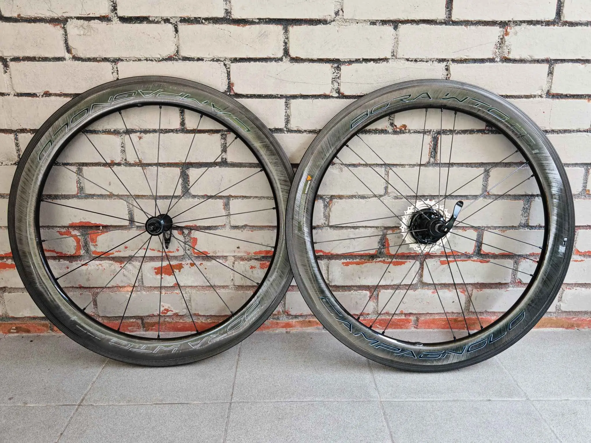Campagnolo Bora WTO 60 (RimBrake) (Clincher;2WF;HG) - USED Like New !!