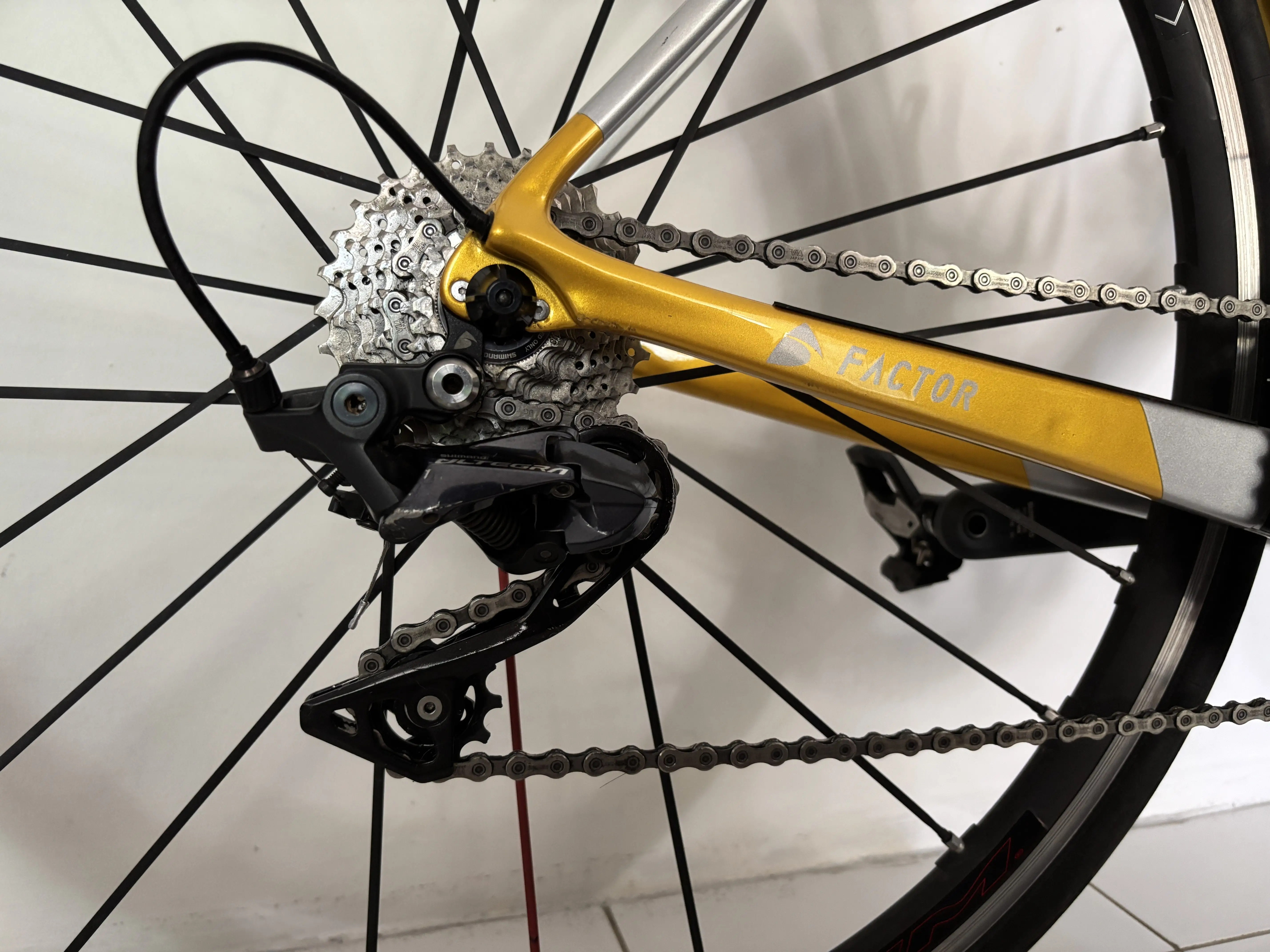 Factor O2 Carbon Road Bike – Size 52
