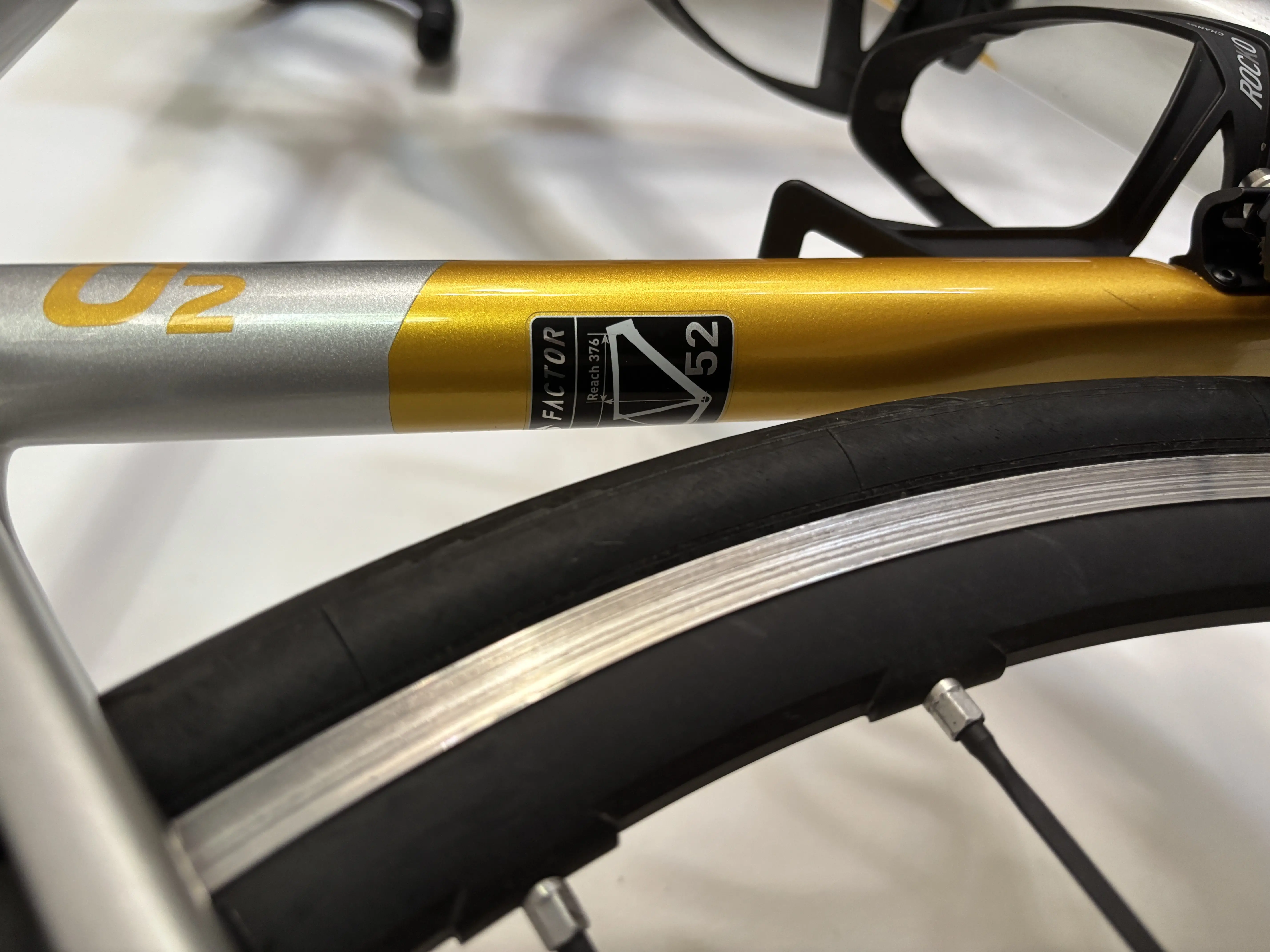 Factor O2 Carbon Road Bike – Size 52