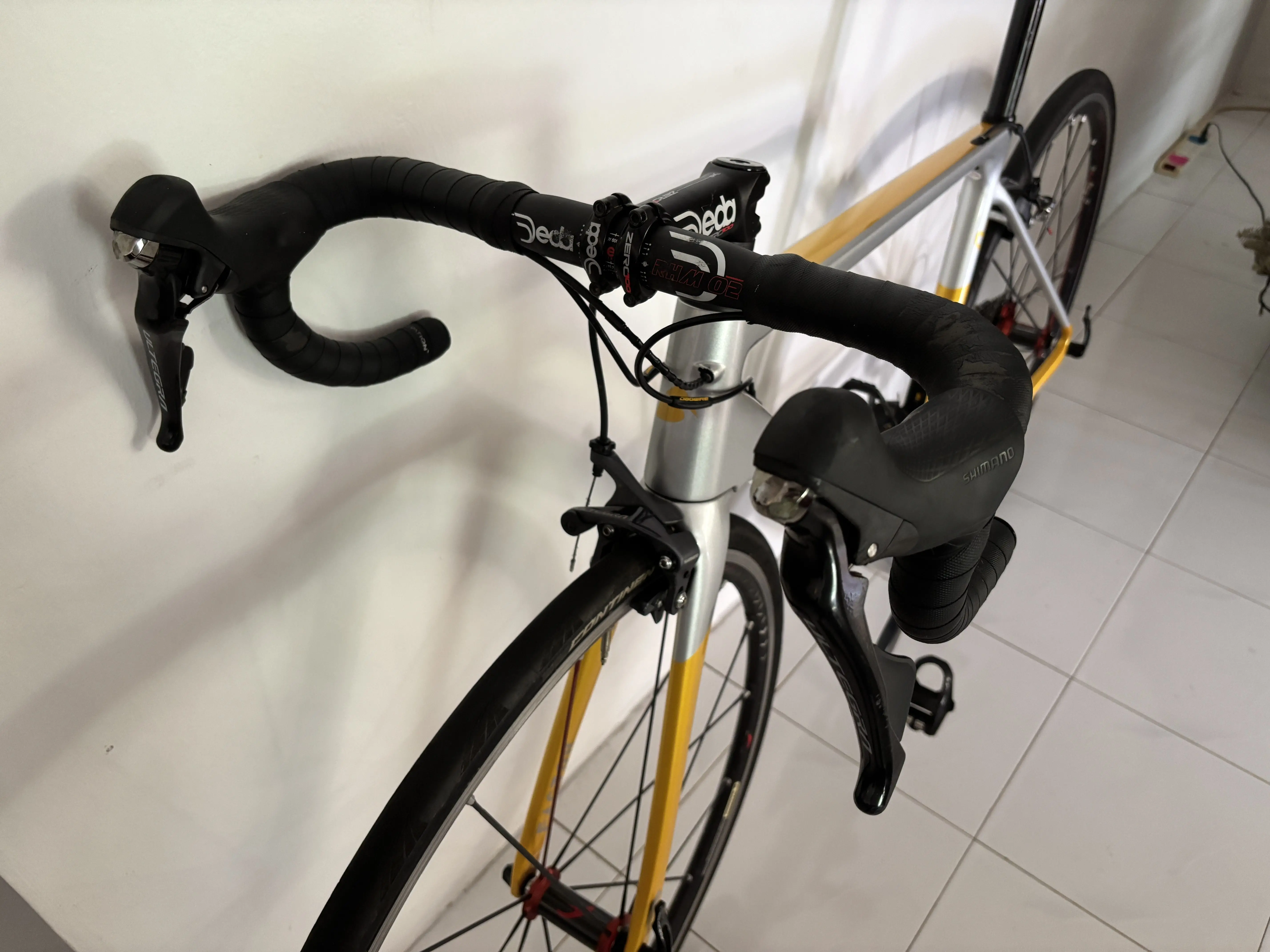 Factor O2 Carbon Road Bike – Size 52