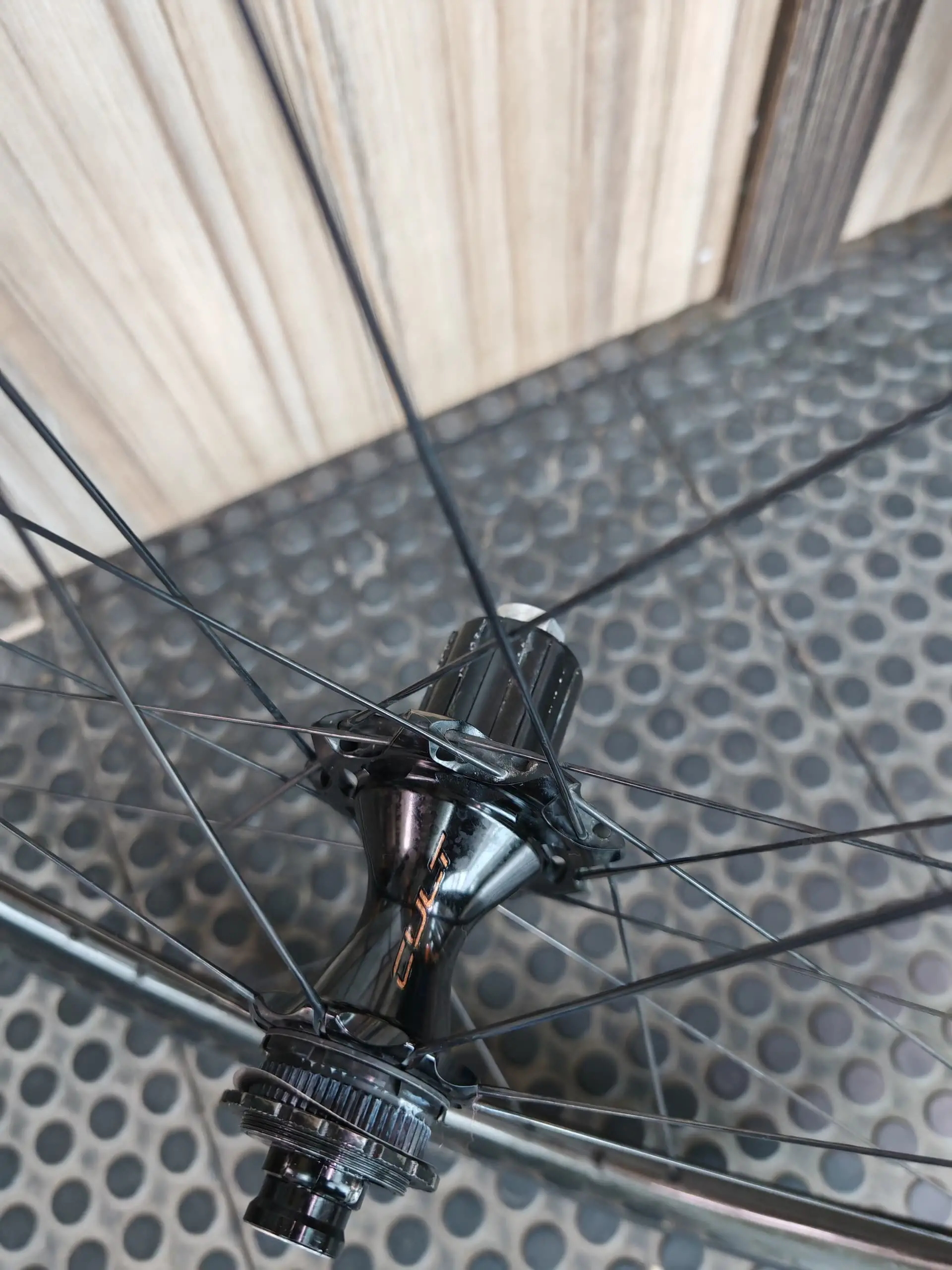 Campagnolo Bora WTO Ultra 45 (Disc) + GP5K 25c (Like New !!!)