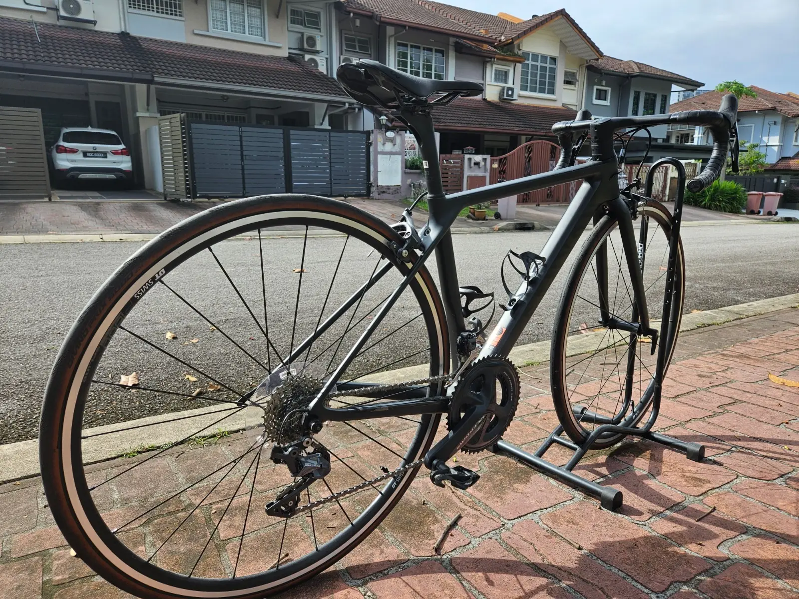 Canyon Ultimate CF SL 8 looking for new owner