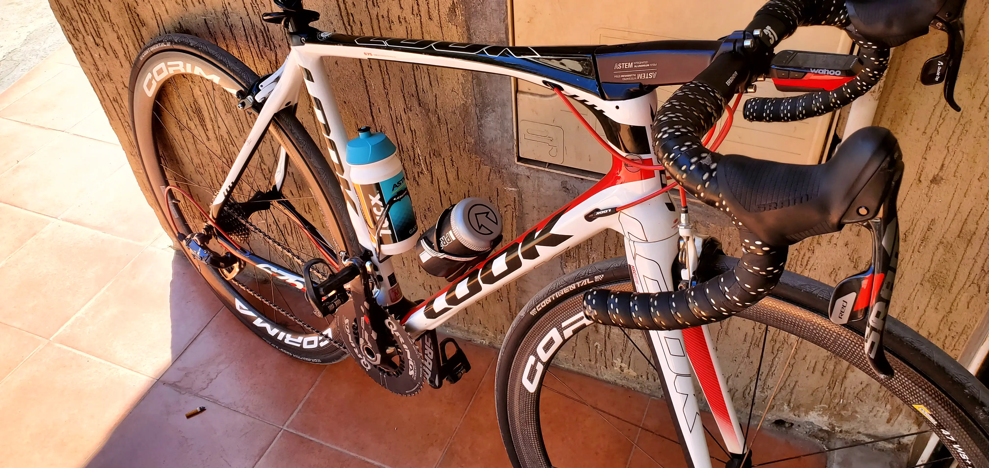 Full carbon look -675 roadbike (made in France)