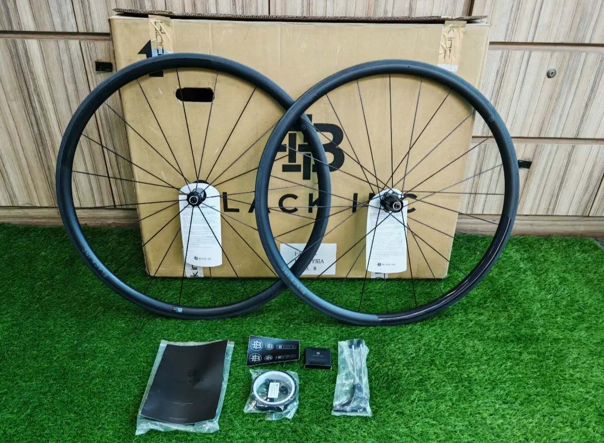 Black Inc THIRTY Rim-Brake (Ceramic Speed) Clincher 30mm - (Brand New !!)
