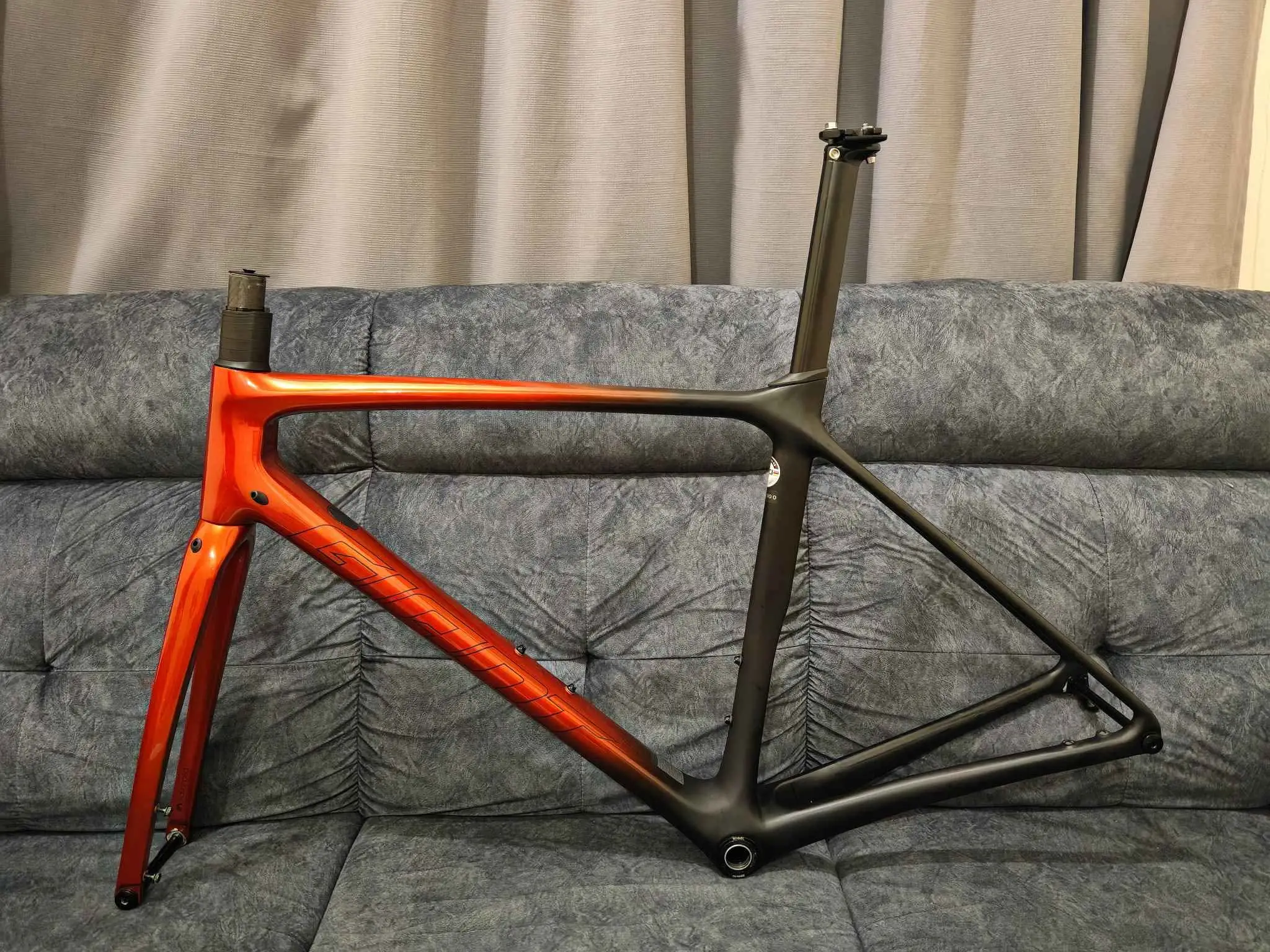 (!! Frameset ONLY !!) Giant TCR Advance PRO Disc O  (M size) + CeramicSpeed BB - Like New
