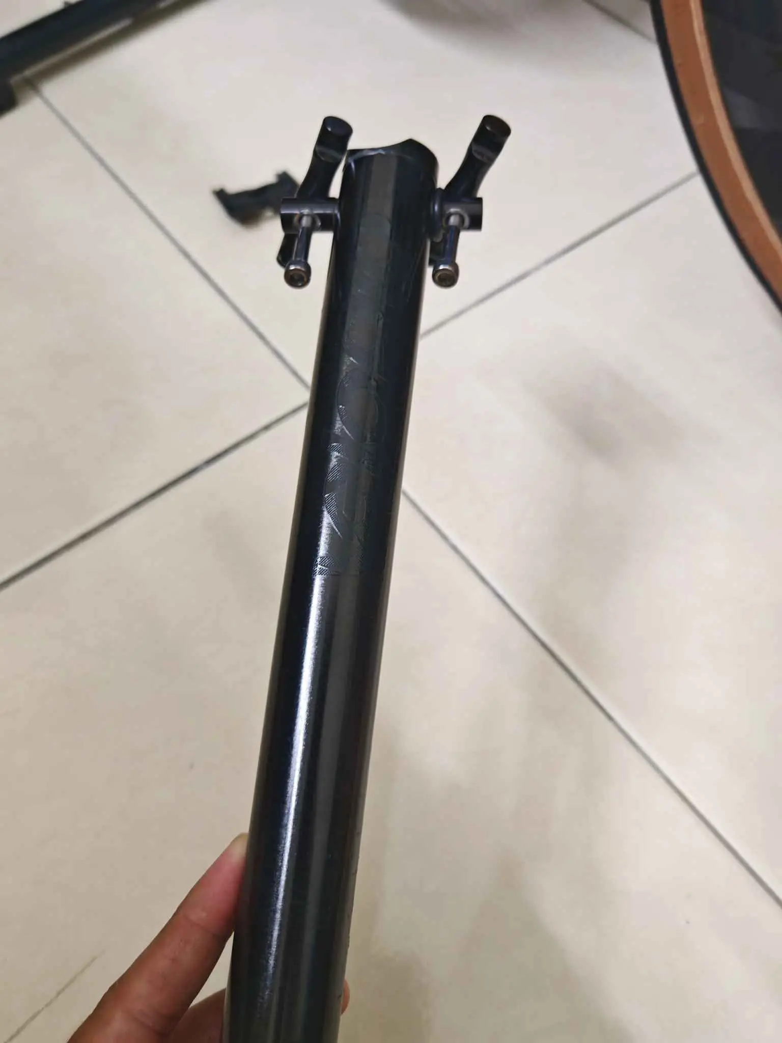 Velopro Lightweight alloy seatpost (31.6mm;400mm) - Brand New !!!