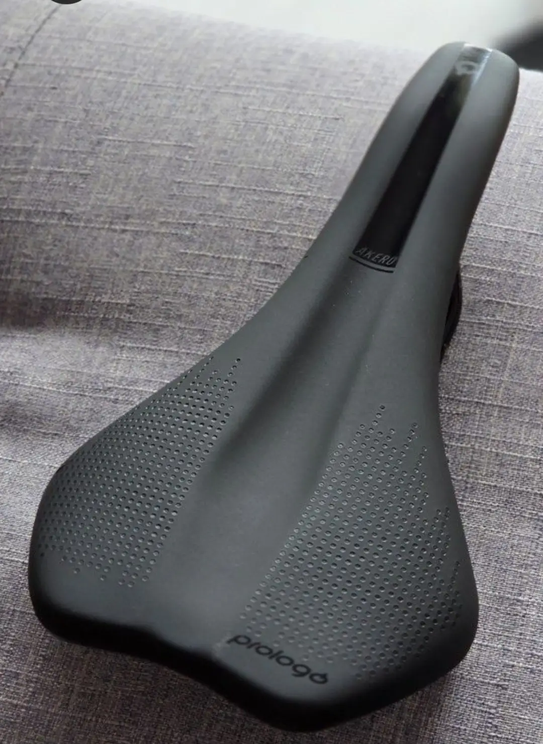 Brand new-Prologo Akero Saddle