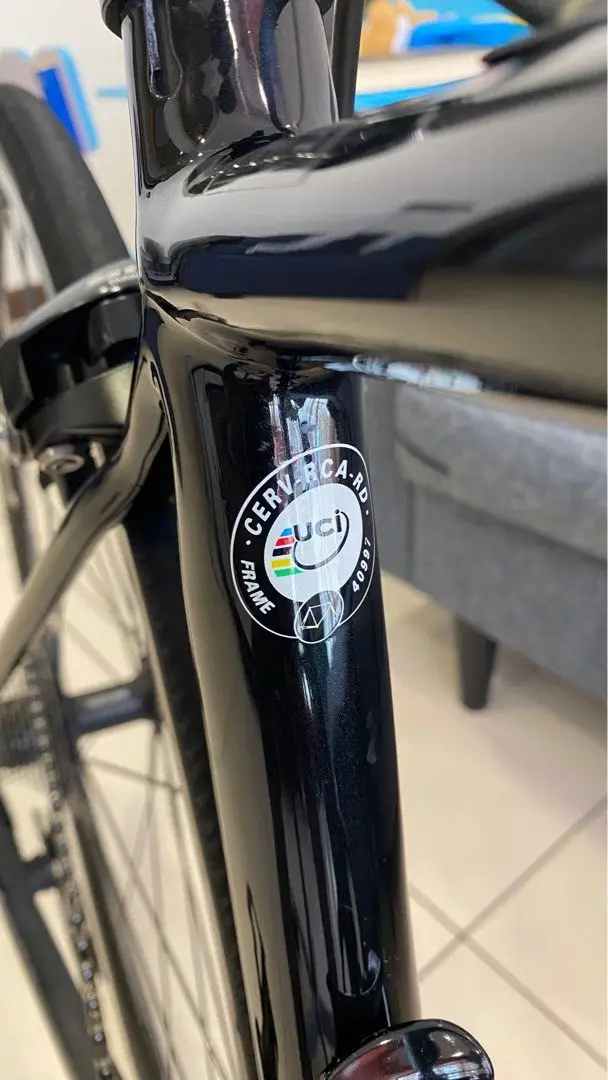 Cervelo R2 Carbon Road bike Shimano 105