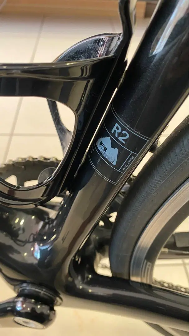 Cervelo R2 Carbon Road bike Shimano 105