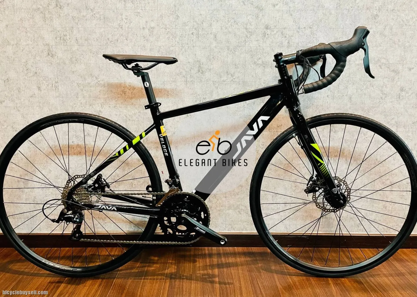 NEW JAVA VELOCE 2 DISC BRAKE SHIMANO 18 SPEED SORA ALLOY FRAME