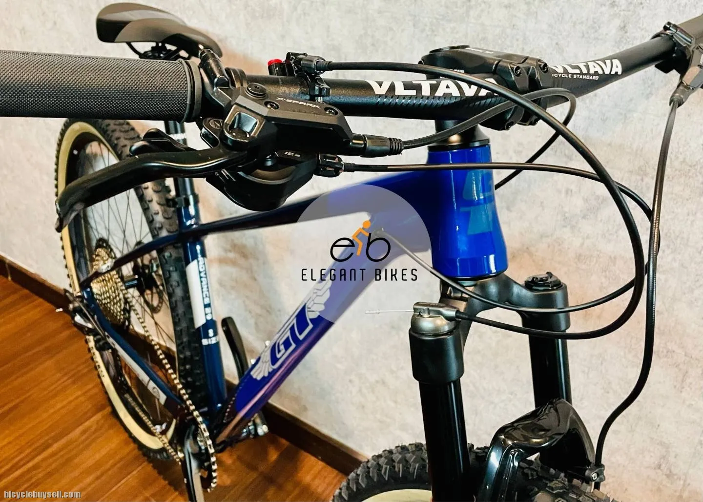 JAVA GT ADVANCE 12SP SHIMANO DEORE REMOTE LOCKUP FORK HOLLOW CRANK