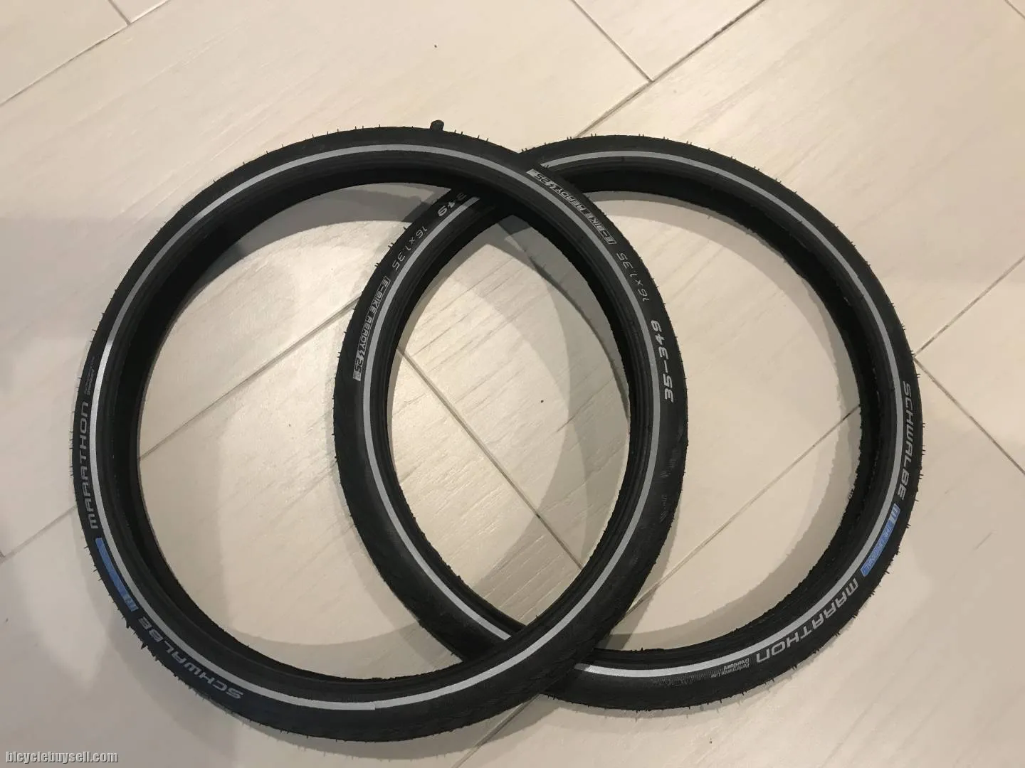 Folding bike tire