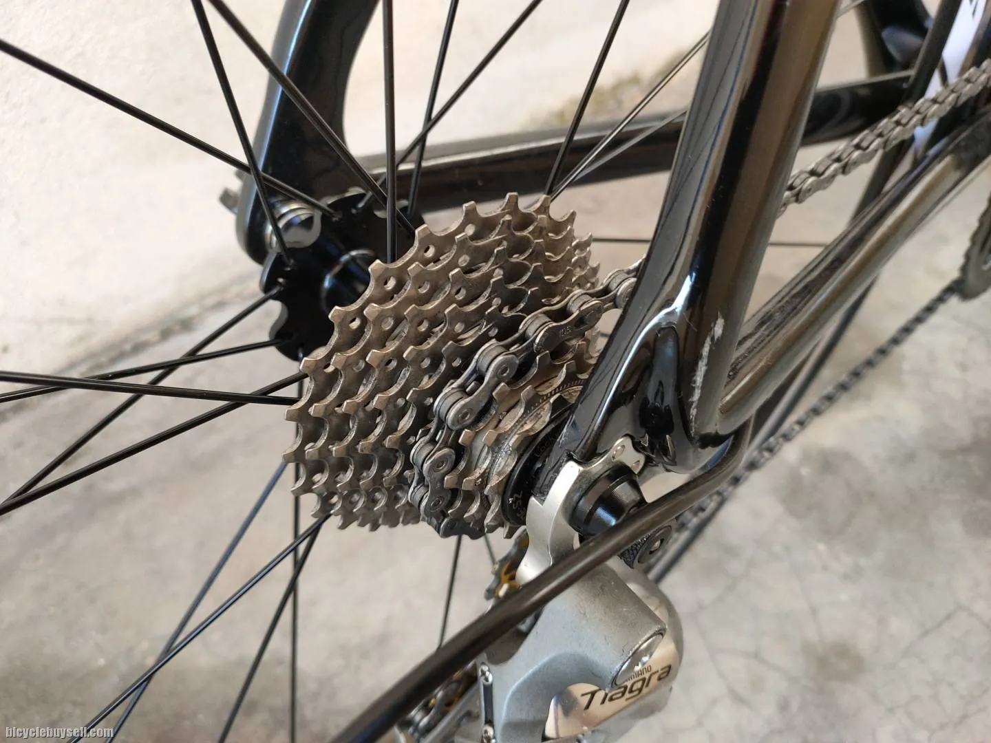 High Performance Hybrid Flatbar Road Bike 8kg 20speed