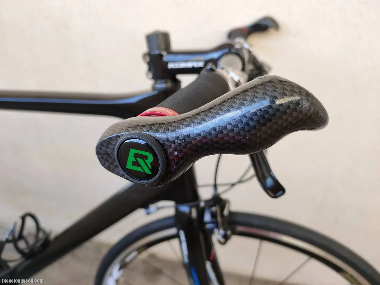 High Performance Hybrid Flatbar Road Bike 8kg 20speed