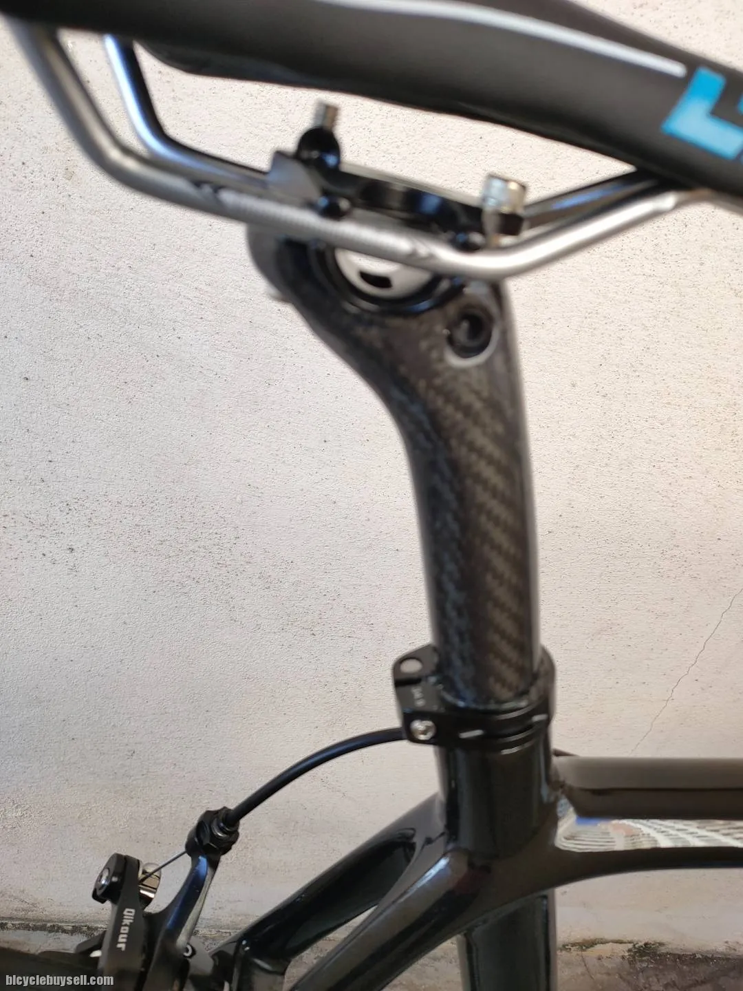 High Performance Hybrid Flatbar Road Bike 8kg 20speed