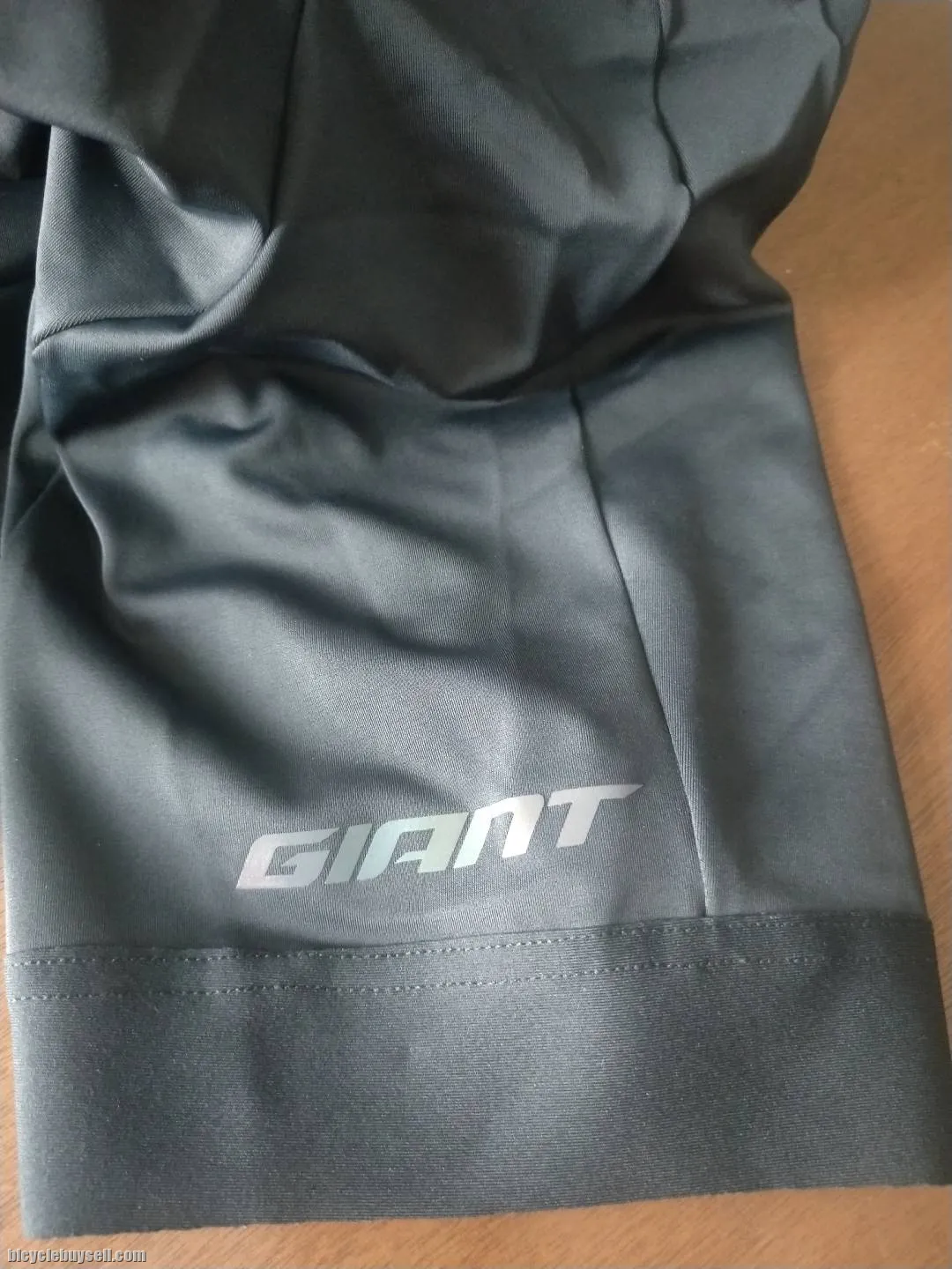Giant Elevate Black Padded Cycling Bib Limited Edition by Coure size M Asian Fit
