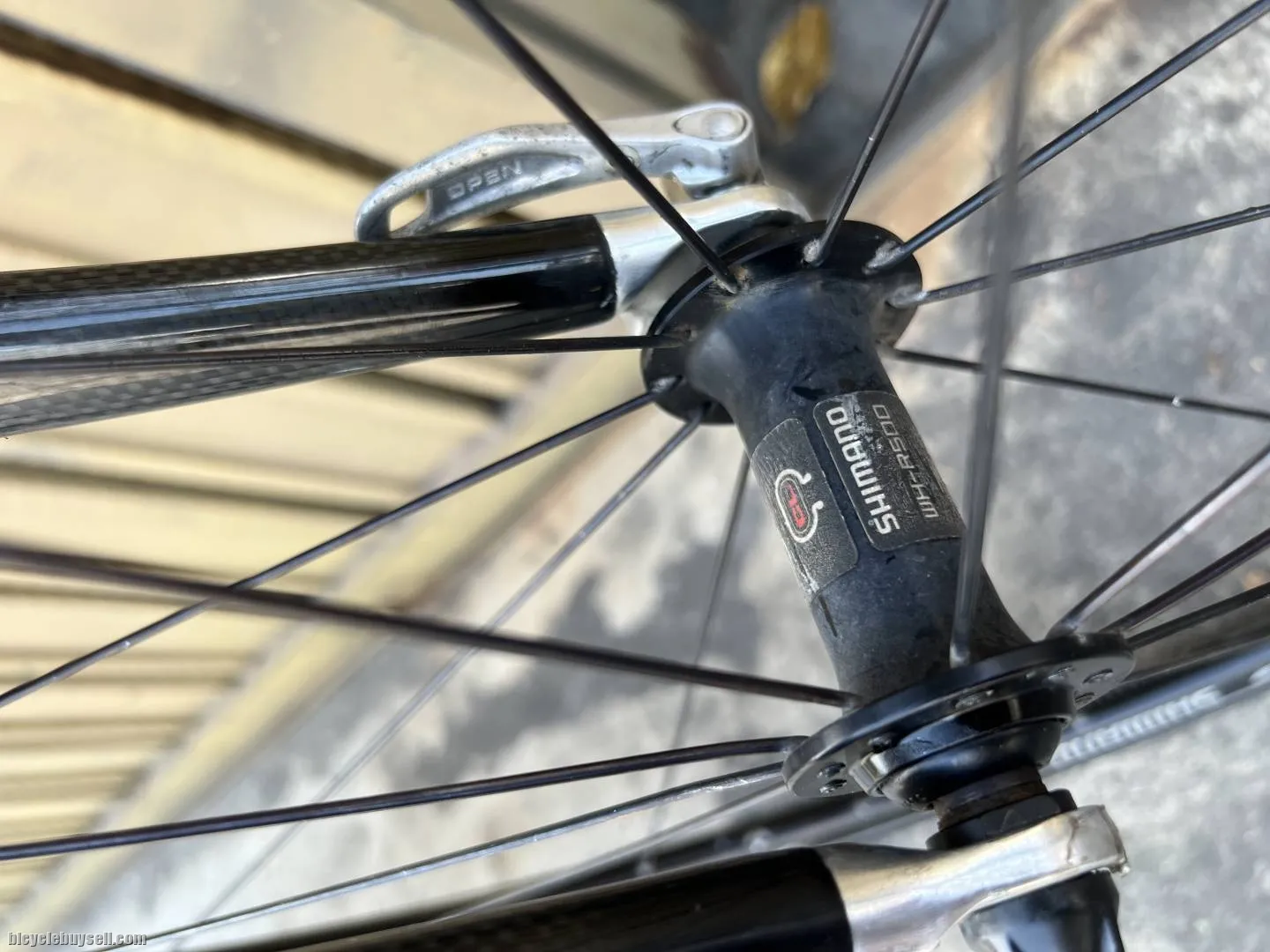 Giant R1 700c bike