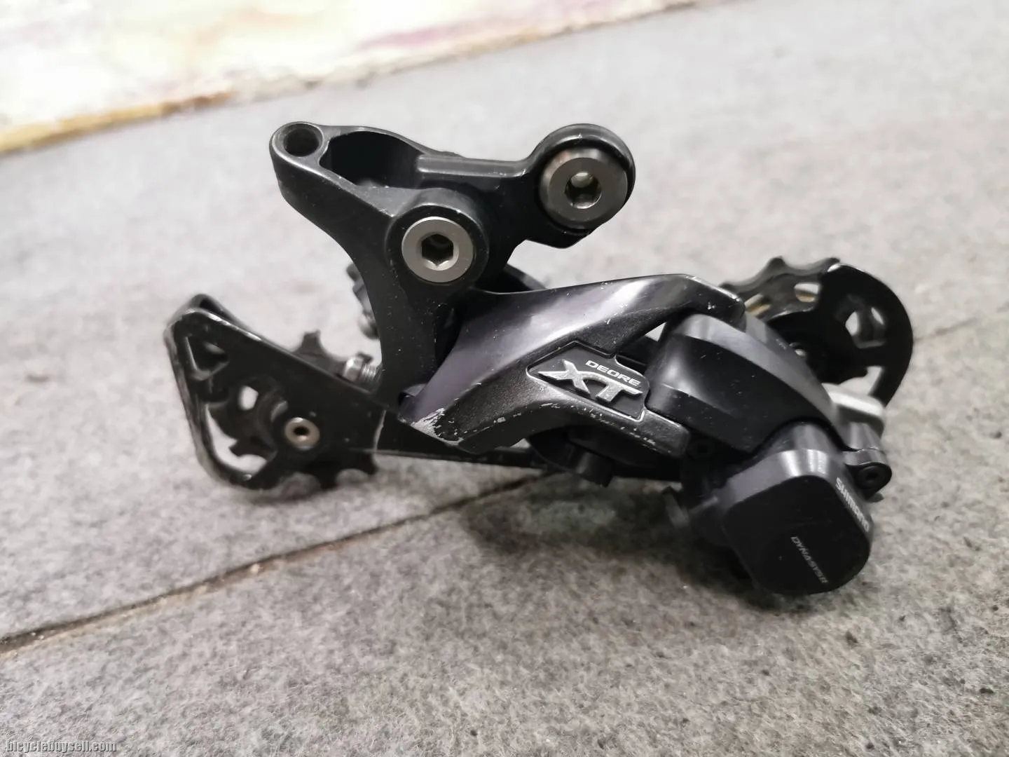 Shimano XT   M8000 11 Speed