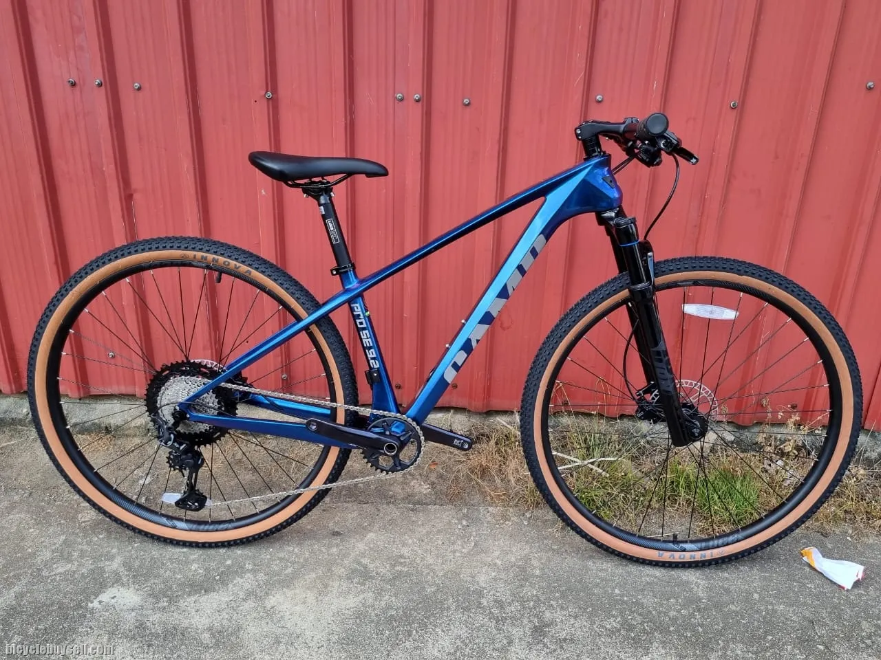 Camp Pro SE 9.2 (29er) XT M8100 Mix- Brand New !!! -