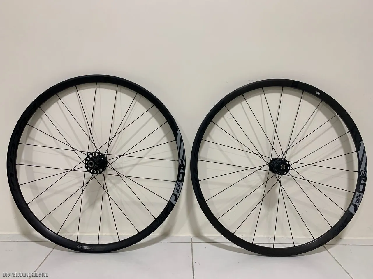 WTS Fulcrum Racing 6 DB