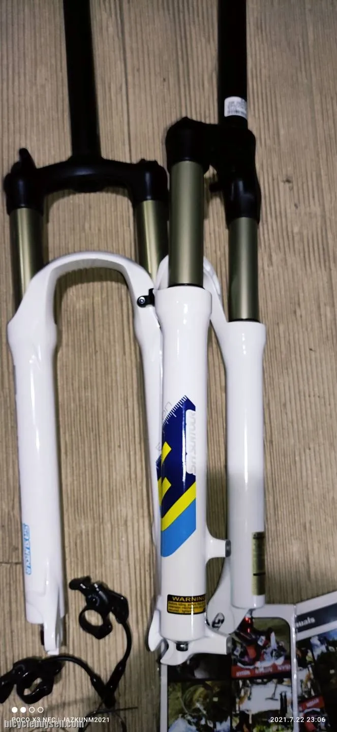 NOS Genuine SR Suntour Epixon 26 100mm Non Tapered, QR MTB Fork
