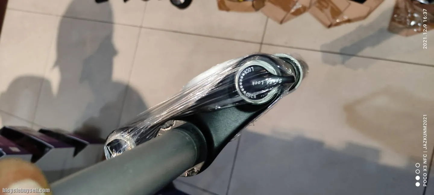 NOS Genuine SR Suntour Epixon 26 100mm Non Tapered, QR MTB Fork