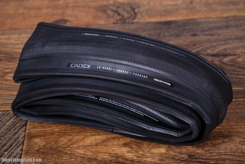 Cadex Race Road Bike tire soft compound 700 x 28c 28mm all condition made in Taiwan 339g