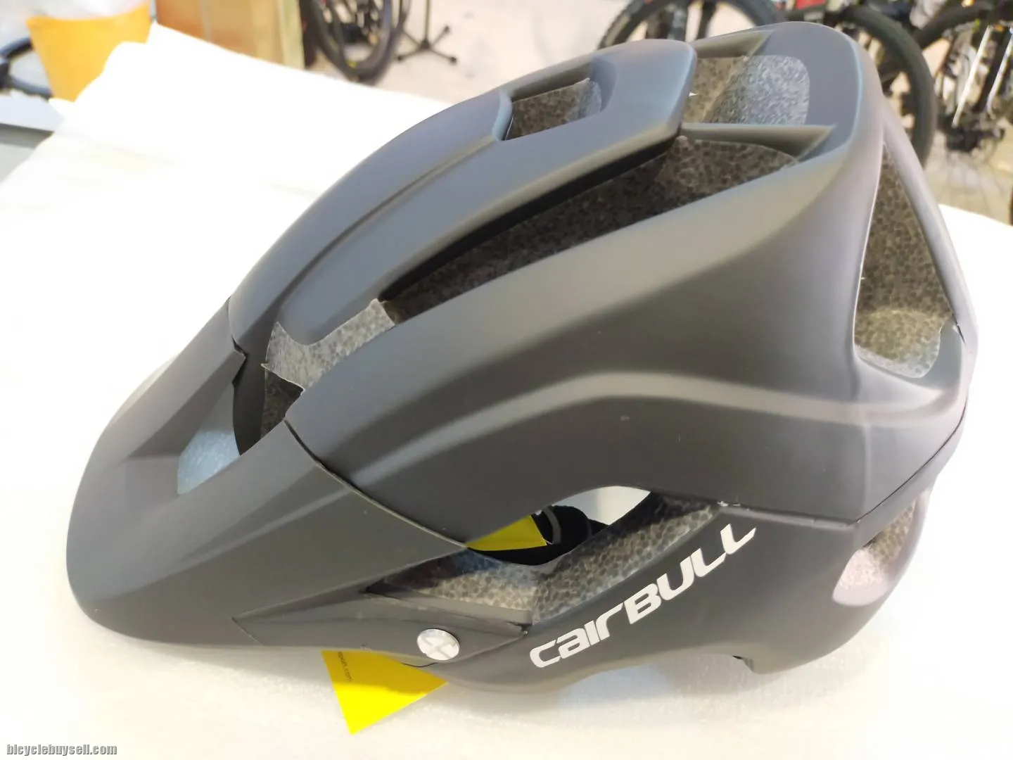 CARBULL HELMET - LAST PIECE CLEARANCE