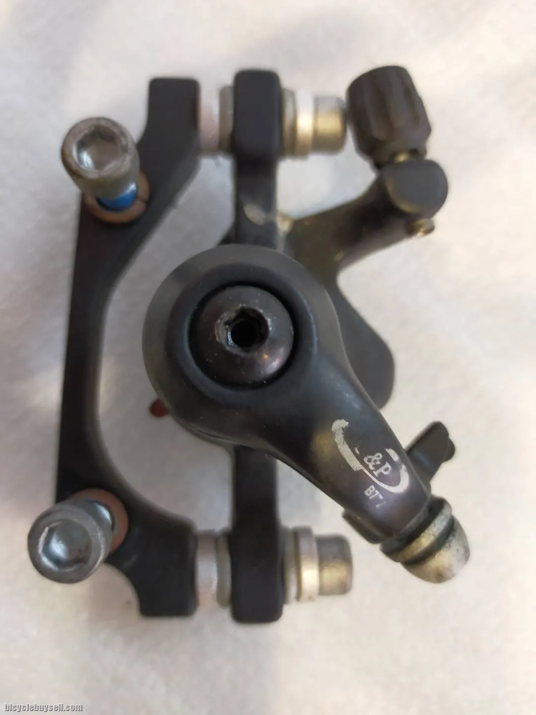 MECHANICAL DISC BRAKE CALIPER - 1 PIECES. USED MILEAGE AROUND 90KM