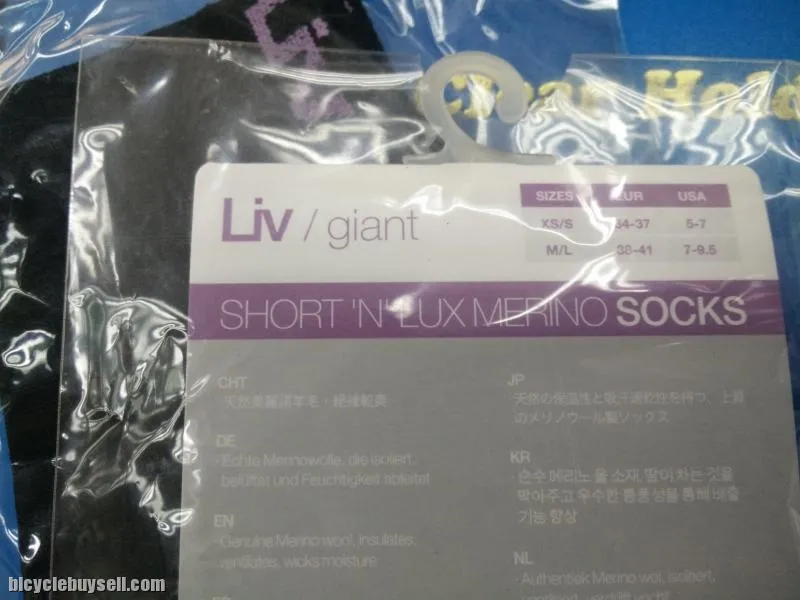 LIV by GIANT Short N Sweet Ladies Socks for Cycling - Made in Korea