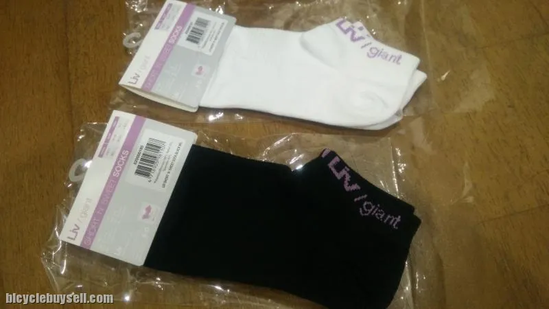 LIV by GIANT Short N Sweet Ladies Socks for Cycling - Made in Korea