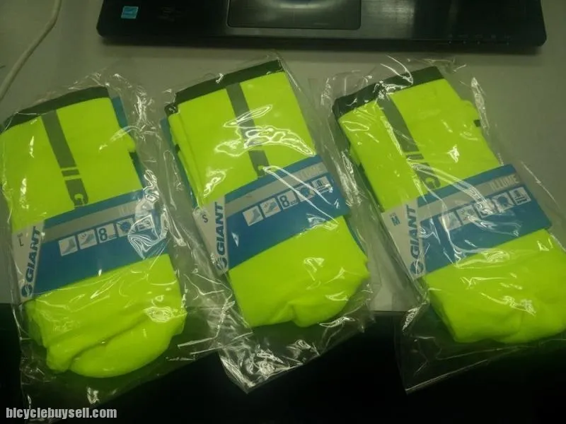 Giant Illume 8 Inch Men's Cycling Socks Made in Korea Flouro Yellow in S/M/L size Reflective Decal