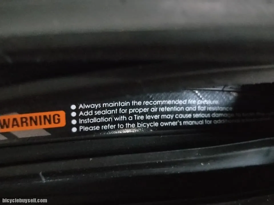 Giant GAVIA AC1 Tubeless Ready Tire 700 x 25C