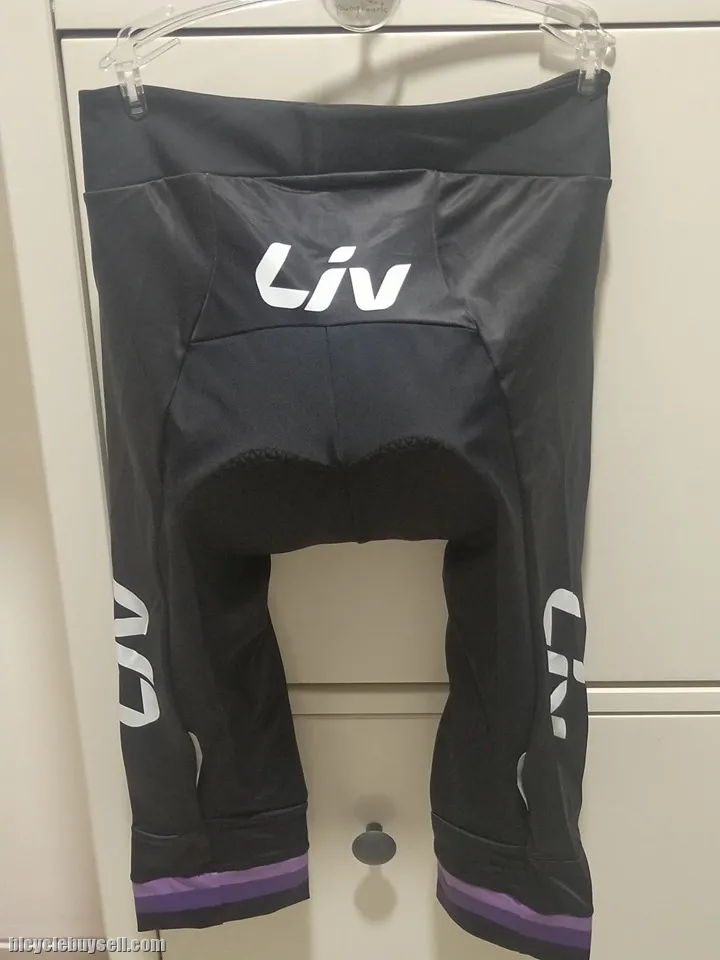 LIV by Giant Cycling Tights - 3 quarter length design Race Day 2019 Series