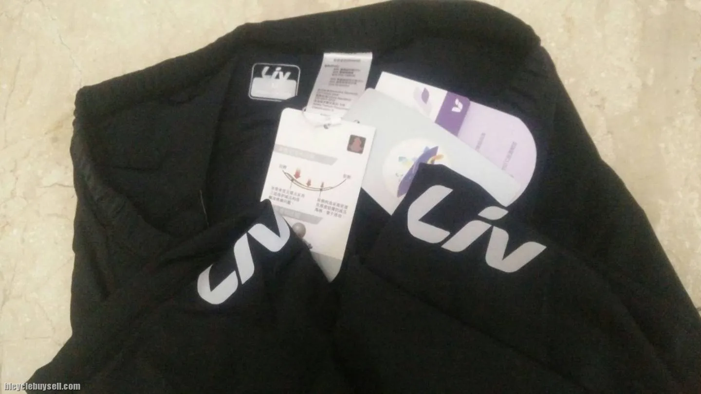 LIV by Giant Cycling Tights - 3 quarter length design Race Day 2019 Series