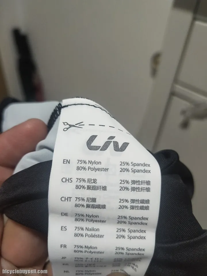 LIV by Giant Cycling Tights - 3 quarter length design Race Day 2019 Series